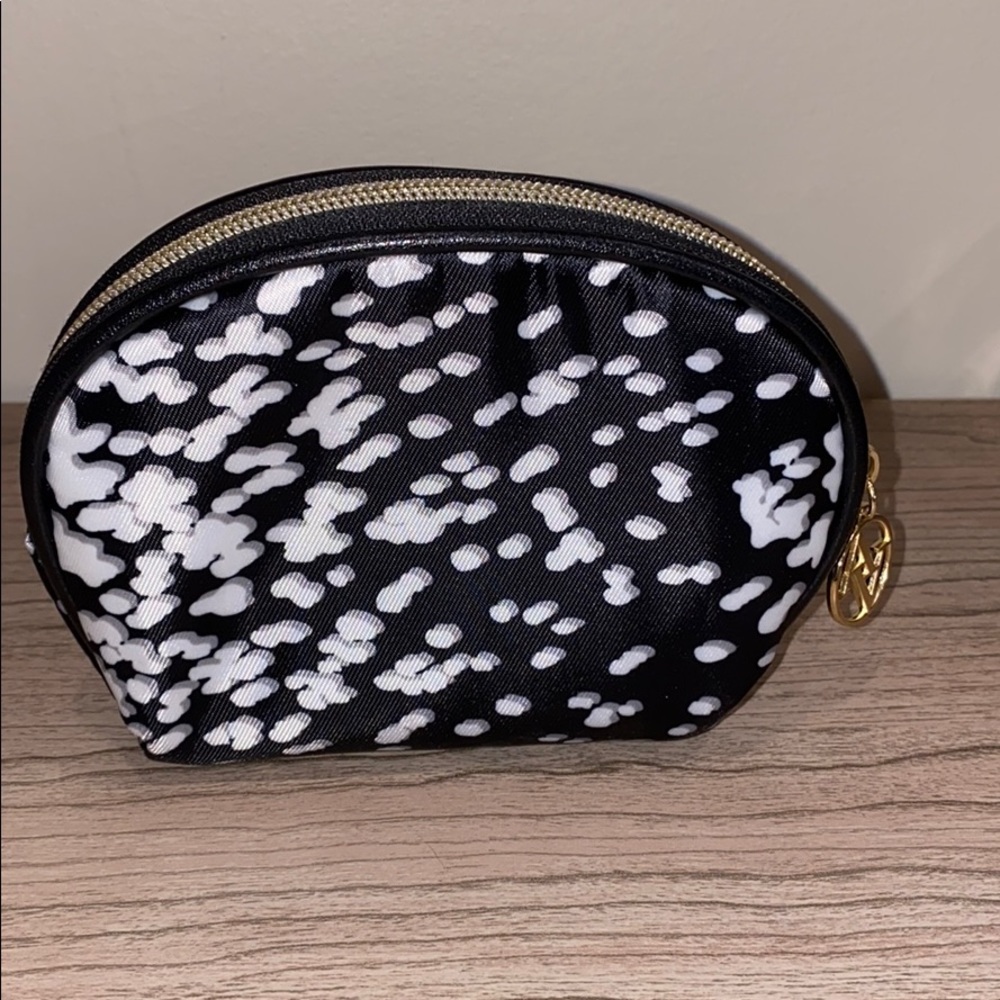 Tiny travel/makeup Bag